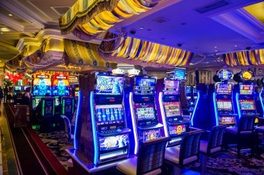 American Roulette wheel and betting layout on jenius196 login